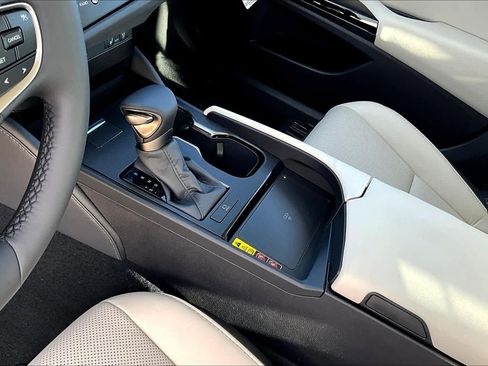 New 2025 Lexus ES 350 w/ Premium Package image 11