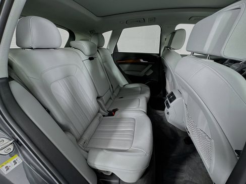 Used 2022 Audi Q5 2.0T Premium Plus image 27