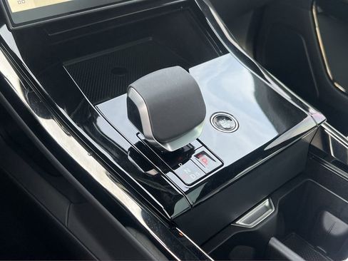 New 2026 Land Rover Range Rover Sport SE image 28