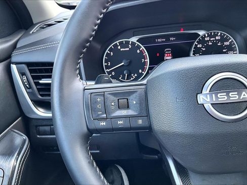 Used 2025 Nissan Rogue SV AWD/4WD image 22