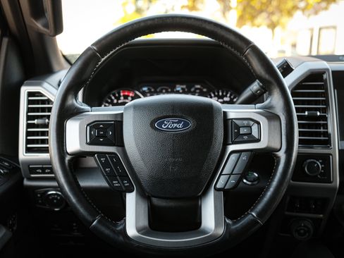 Used 2021 Ford F450 Platinum w/ FX4 Off-Road Package image 17