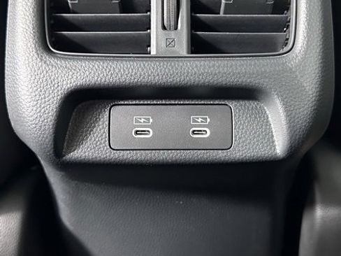 Used 2025 Acura ADX A-Spec image 21