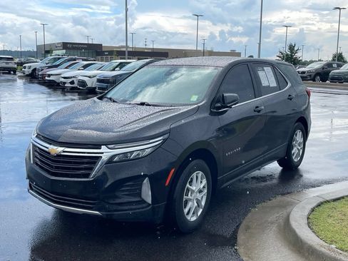 Used 2022 Chevrolet Equinox LT FWD image 3