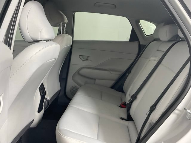 Used 2025 Hyundai Kona SEL FWD image 16