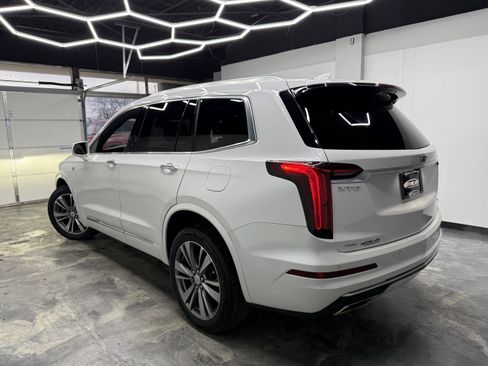 Used 2020 Cadillac XT6 Premium Luxury image 3