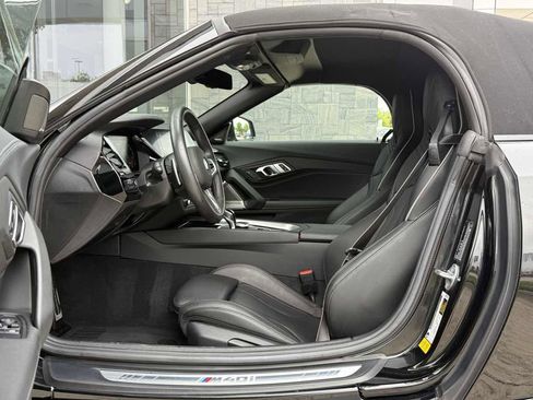 Used 2020 BMW Z4 M40i w/ Executive Package image 41