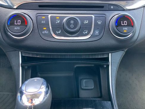 Used 2017 Chevrolet Impala Premier image 28