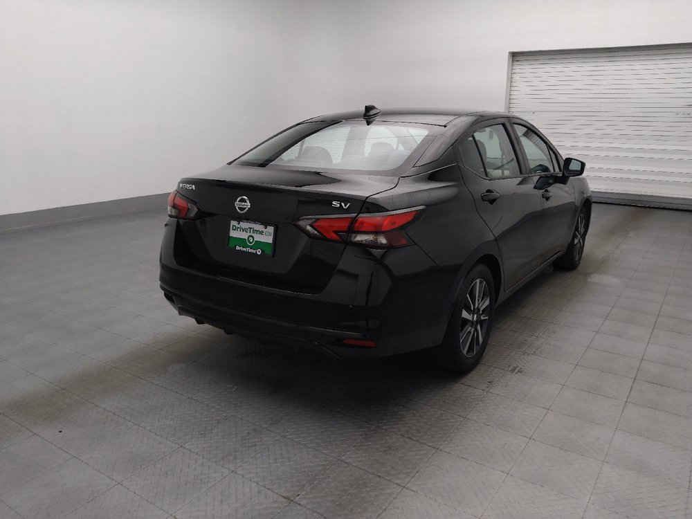 Used 2021 Nissan Versa SV FWD image 9