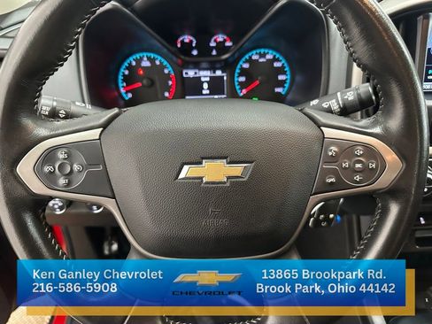 Used 2015 Chevrolet Colorado Z71 image 11