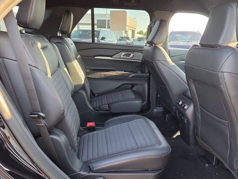 New 2026 Ford Explorer ST-Line w/ ST-Line Street Pack RWD image 15