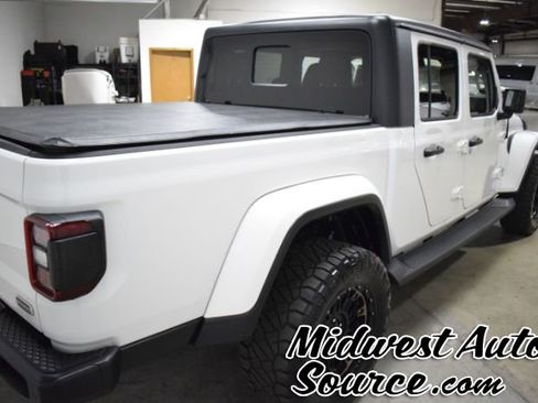 Used 2020 Jeep Gladiator Overland image 5