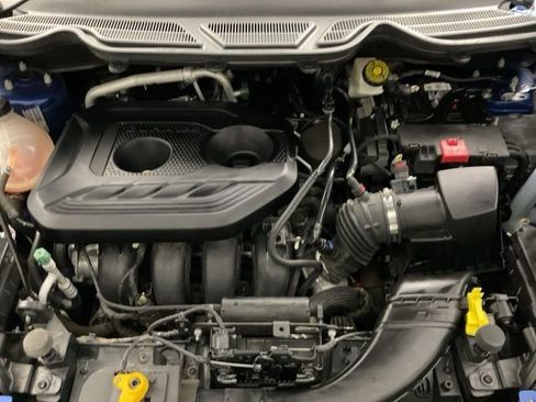 Used 2021 Ford EcoSport SE w/ SE Convenience Package image 21