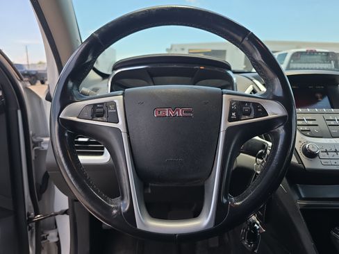 Used 2017 GMC Terrain SLE FWD image 28