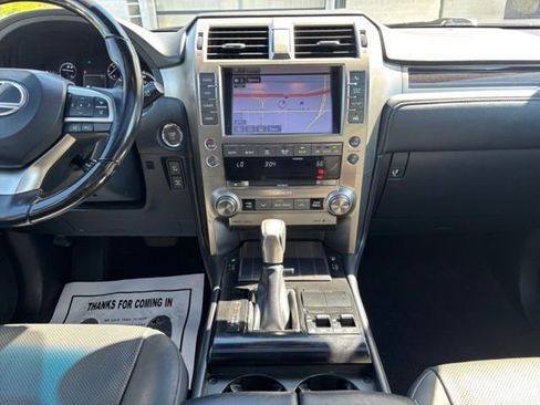 Used 2020 Lexus GX 460 Premium w/ Premium Package AWD/4WD image 11