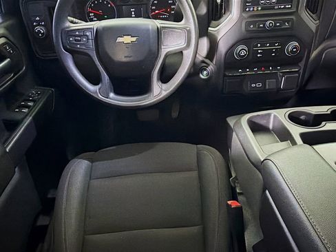 Used 2023 Chevrolet Silverado 1500 Custom image 24