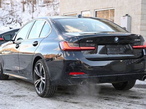 Used 2024 BMW 330i xDrive Sedan w/ Premium Package image 5