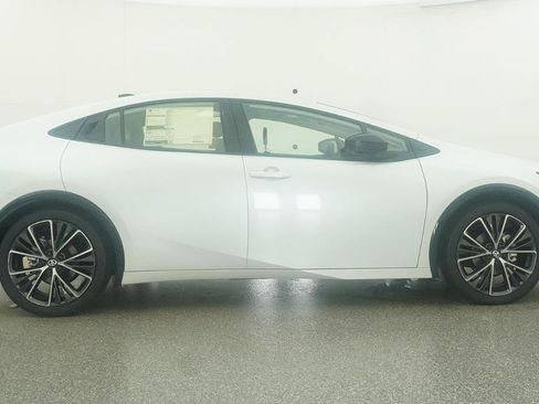 New 2027 Toyota Prius Limited FWD image 13