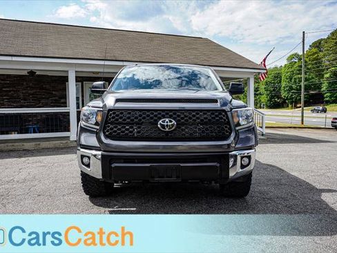 Used 2019 Toyota Tundra SR5 w/ SR5 Upgrade Package AWD/4WD image 9