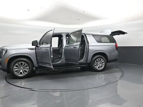 Used 2025 GMC Yukon XL Denali AWD/4WD image 53