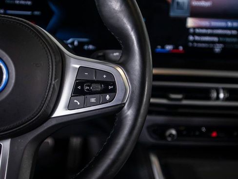 Used 2023 BMW i4 eDrive40 w/ M Sport Package image 28