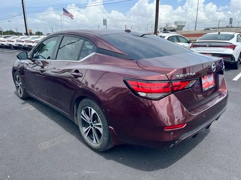 Used 2022 Nissan Sentra SV w/ All-Weather Package FWD image 4
