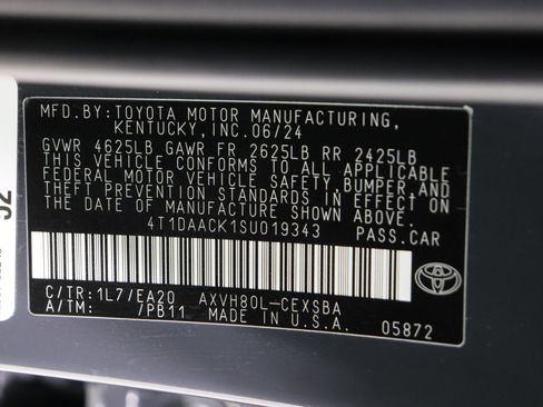 Used 2025 Toyota Camry SE image 41