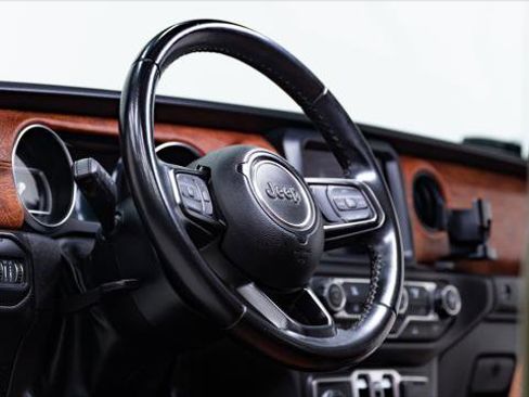 Used 2022 Jeep Gladiator Sport image 35