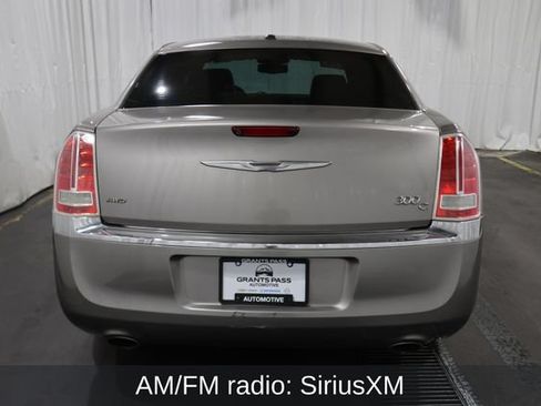 Used 2014 Chrysler 300 C AWD/4WD image 4