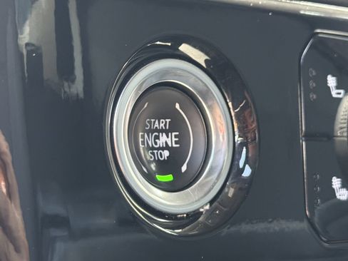 Certified 2022 Chevrolet Silverado 1500 LT RWD image 33