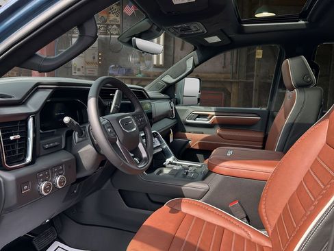 New 2026 GMC Sierra 2500 Denali Ultimate AWD/4WD image 13
