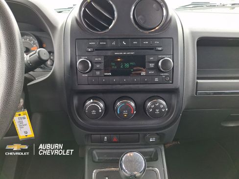 Used 2016 Jeep Patriot Sport FWD image 11