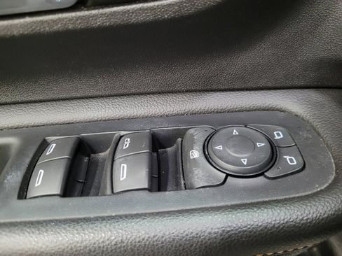 Used 2018 GMC Terrain SLE FWD image 27