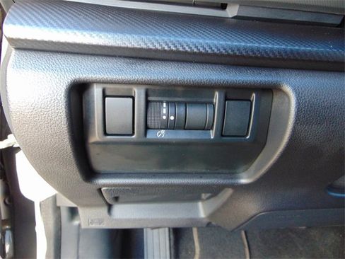 Certified 2025 Subaru Crosstrek 2.5i Limited w/ Crosstrek Mirror Package image 19