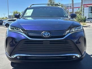 Used 2023 Toyota Venza XLE video 2