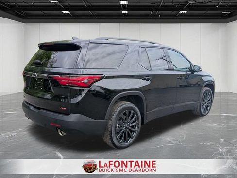 Used 2023 Chevrolet Traverse RS w/ LPO, Floor Liner Package FWD image 5