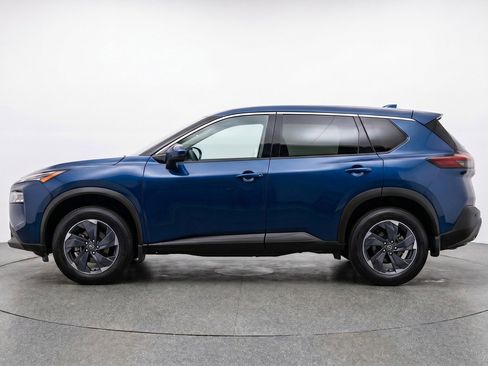 Used 2025 Nissan Rogue SV FWD image 5