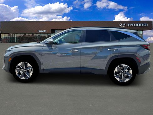 Used 2026 Hyundai Tucson SEL FWD image 3