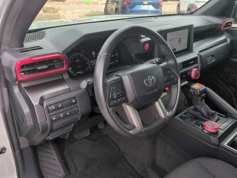 Used 2025 Toyota 4Runner TRD Off-Road AWD/4WD image 10