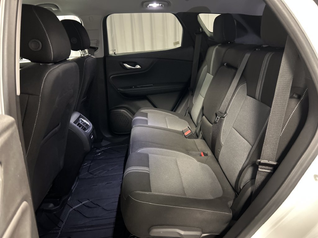 Used 2025 Chevrolet Blazer LT w/ Driver Confidence Package FWD image 23