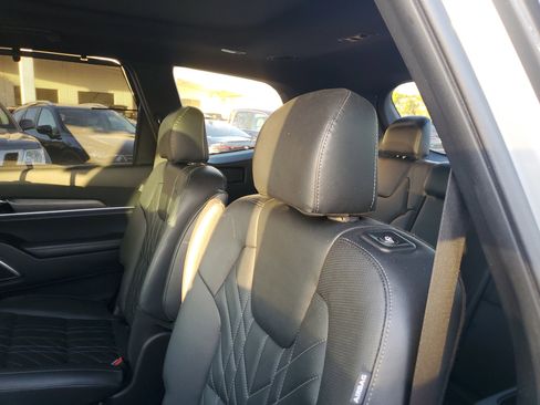 Used 2024 Kia Telluride SX X-Pro image 13