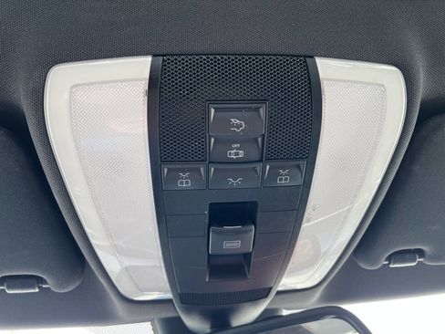 Used 2011 Mercedes-Benz C 300 Sedan image 24