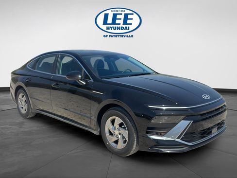 New 2026 Hyundai Sonata SE FWD image 1