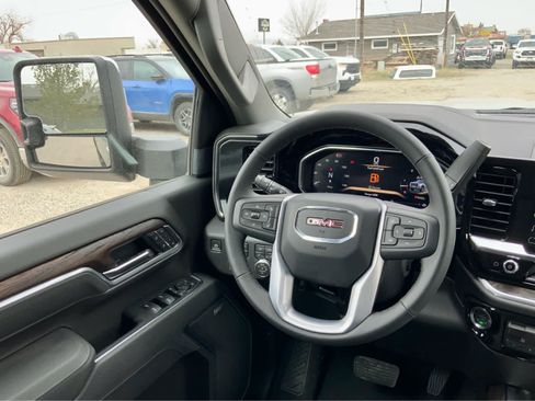 New 2026 GMC Sierra 3500 SLT image 43