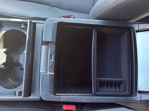 Used 2023 Lexus GX 460 Premium image 19