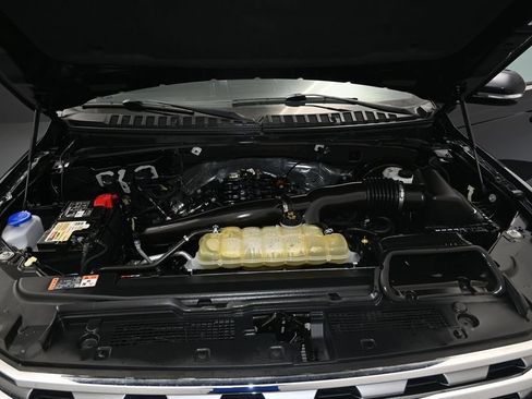 Used 2021 Ford Expedition Limited AWD/4WD image 16