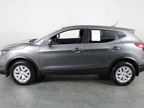 Used 2020 Nissan Rogue Sport S image 11