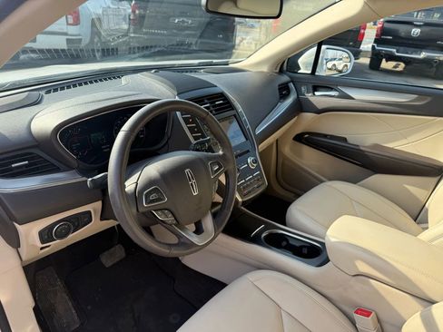 Used 2019 Lincoln MKC Premiere image 15