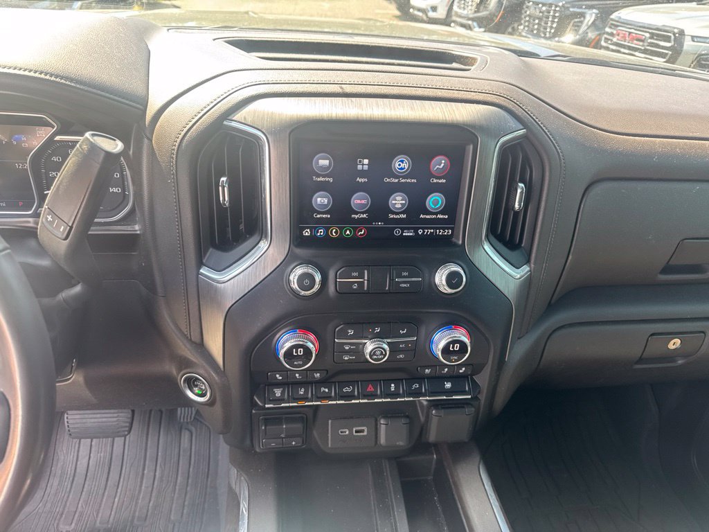 Used 2020 GMC Sierra 3500 Denali w/ Denali Ultimate Package AWD/4WD image 11