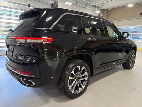 Used 2024 Jeep Grand Cherokee Overland w/ Trailer Tow Package AWD/4WD image 7