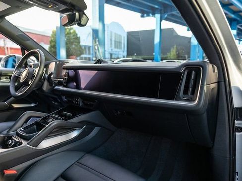 Certified 2026 Porsche Cayenne S image 30